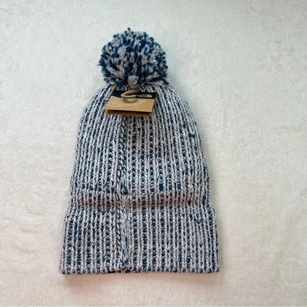 NWT The North Face Kids' Lined Cozy Grey Chunky Beanie Winter Hat